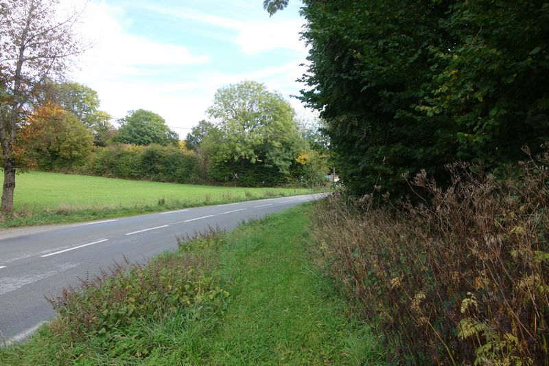 Agrandir l'image de l'arrêt de Caylus à la gare de Moulin-Mage