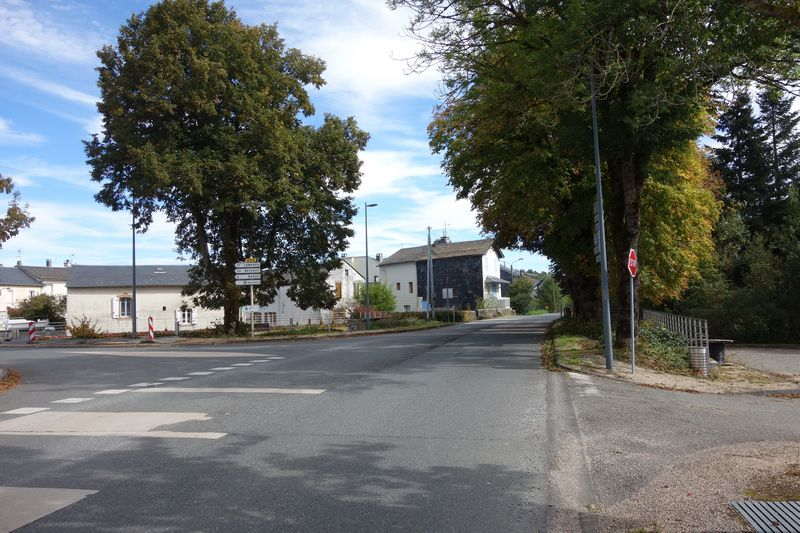 Agrandir l'image de l'arrêt de Caylus à la gare de Moulin-Mage