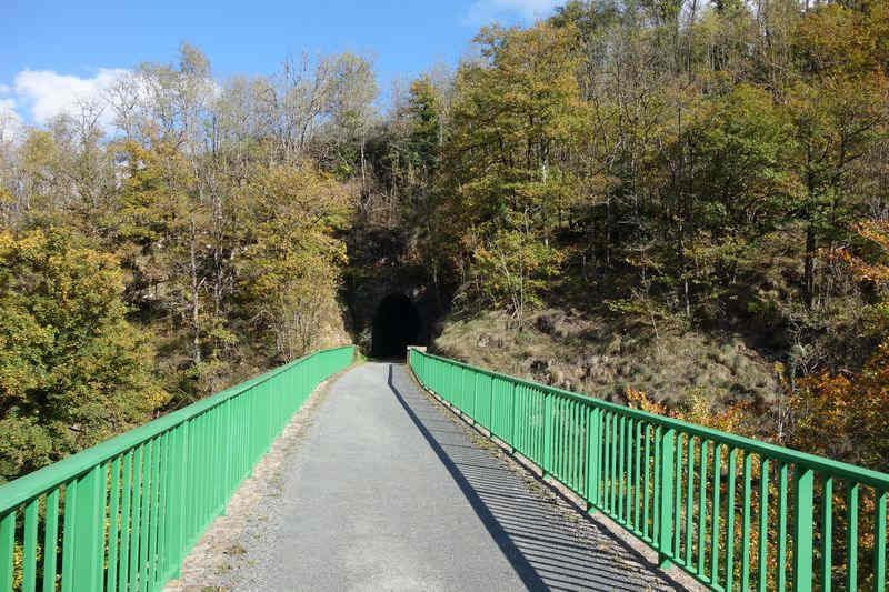 de la halte de Gijounet à l'arrêt de Carausse