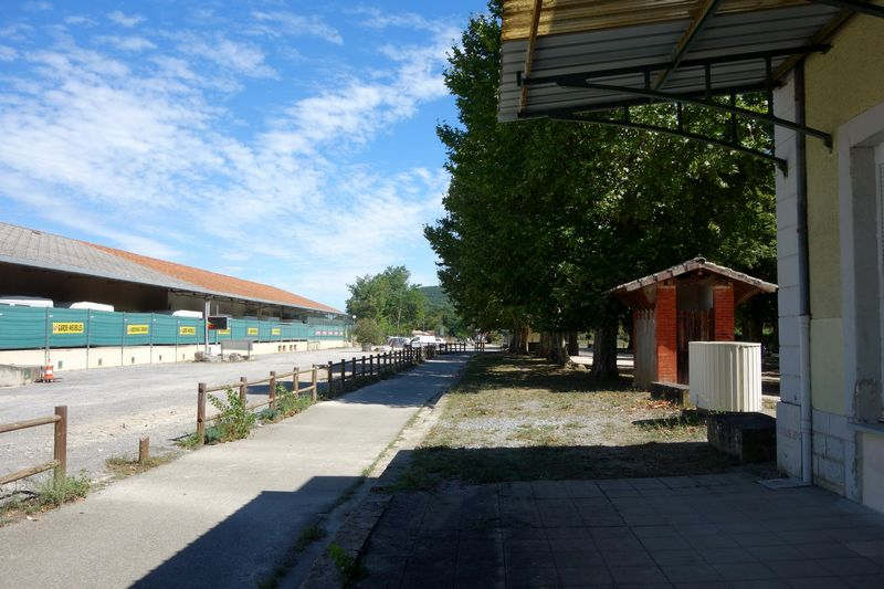 de la gare de Beaulieu-Berrias à la gare de Grospierres