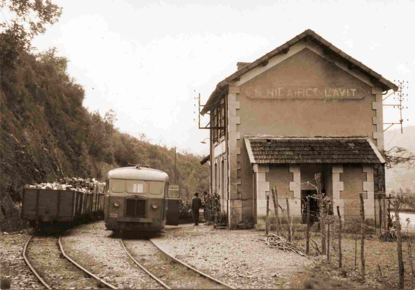 Gare de Saint-Hilaire-de-Lavit
