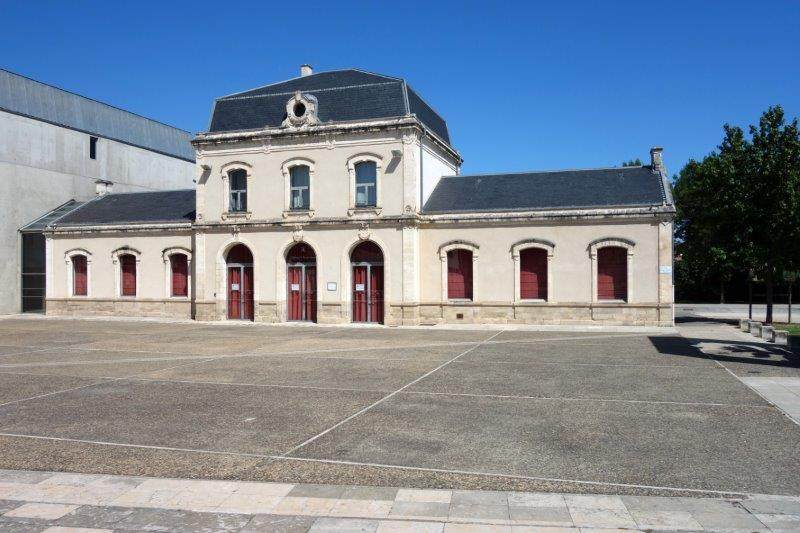 Cour de la gare de Montauban-Villenouvelle