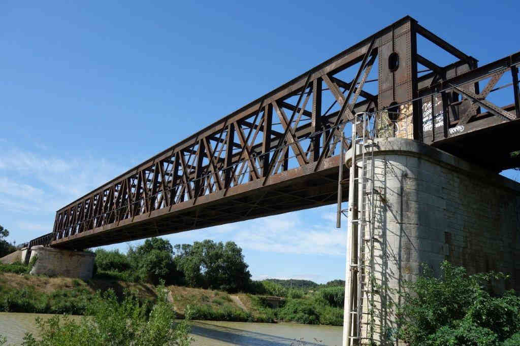 Pont ferroviaire sur l'Aude entre Moussan et Sallèles-d'Aude