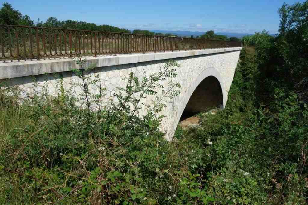 Pont-rail sur le canal d'Atterrissement de l'Etang de Capestang