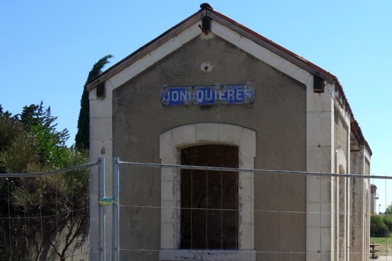 Abri de quai de la gare de Joncquières
