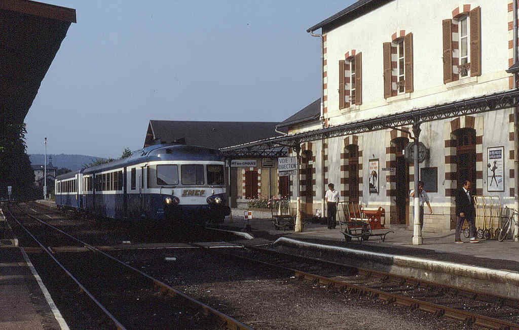 De la gare de Bort-les-Orgues à la gare de Saignes-Ydes