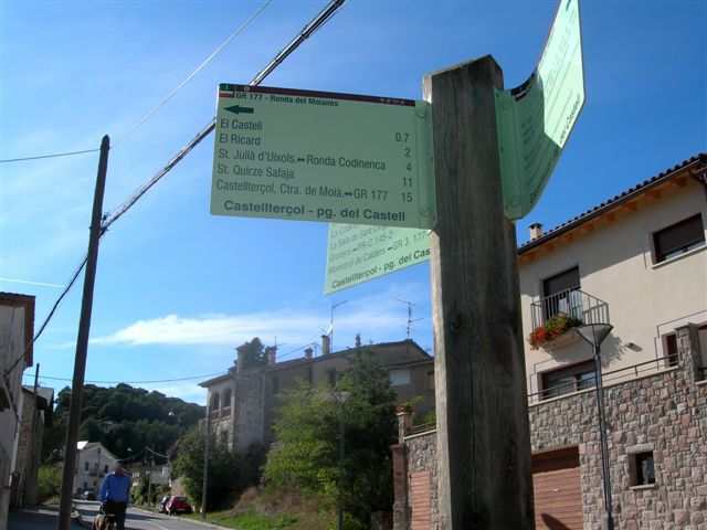 Panneaux directionnels dans Castellterçol