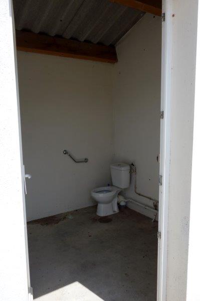 Toilettes près de gare de Lacabarède