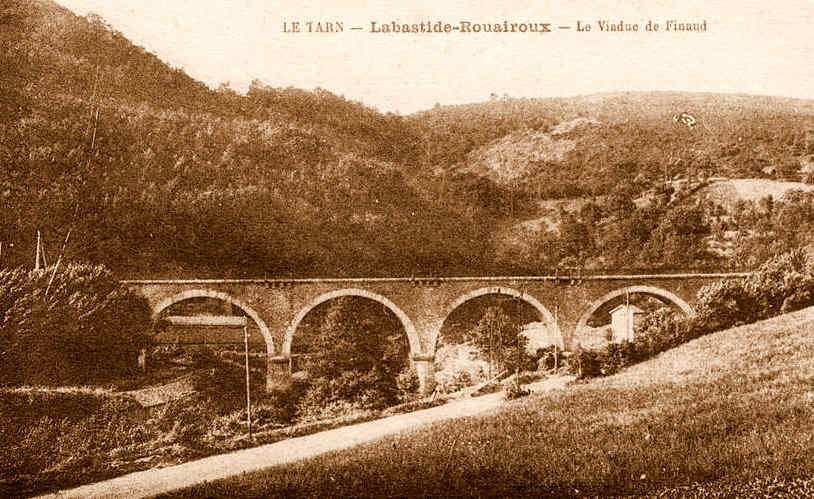 De la gare de Lacabarède à la gare de Labastide-Rouairoux