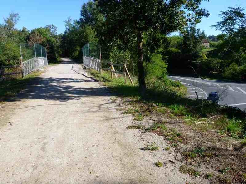 Agrandir l'image Pont sur la D-631 Chemin des Droits de l'Homme