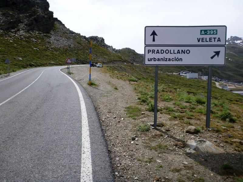 Panneau embranchement Pradollano sur la route du Pico Veleta