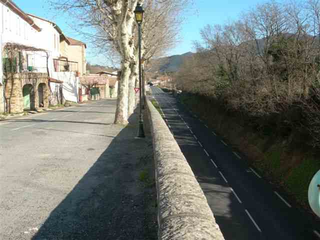 Jonction avec la route de Bédarieux à Mons la Trivalle