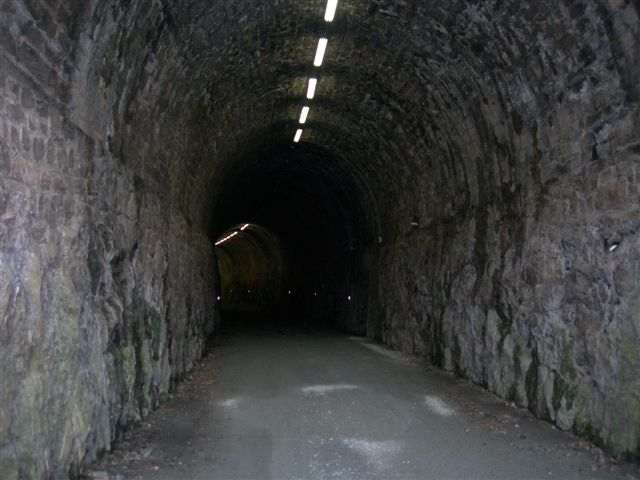 Tunnel sous le col de la Fenille (Passage Piste Verte)