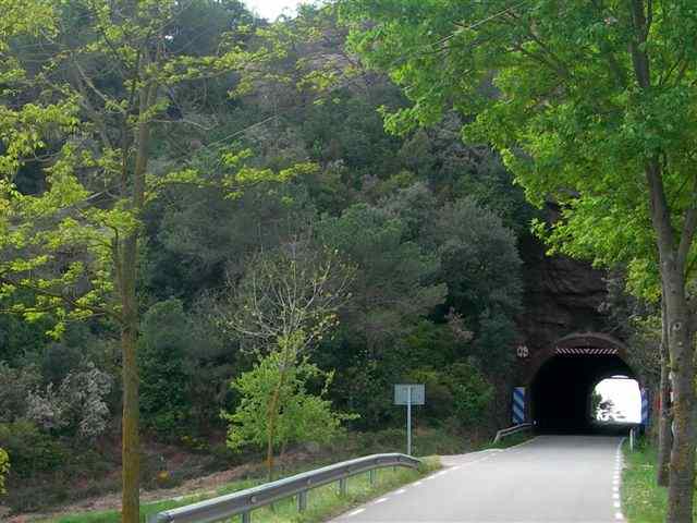 Tunnel sous le Turó de la Mina