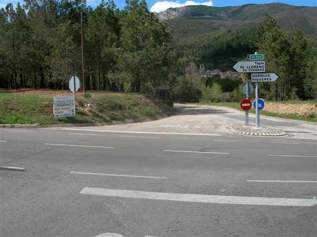 Carrefour près de Maçanet de Cabrenys