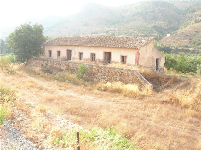 Batiment près du Cargadero (Seron)