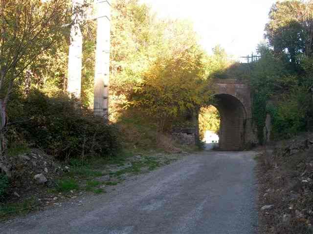 Pont à proximité de Fontclare