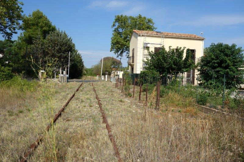 De la gare de Pézenas-Midi à la gare de Lézignan-la-Cèbe